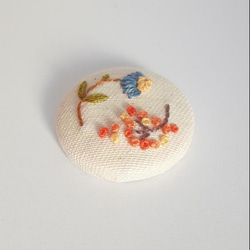 お花の刺繍ブローチ/ヘアゴム 4枚目の画像