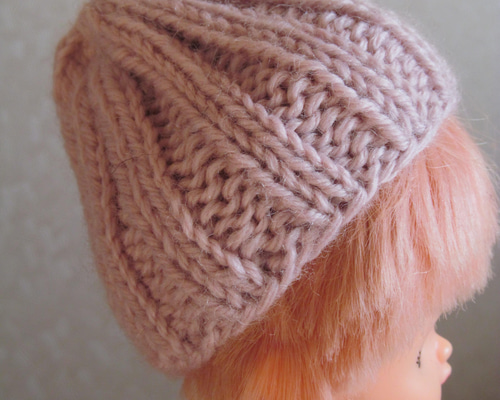 ドール用手編み帽子　　01　ハンドメイド ドール用手編み帽子01ハンドメイド