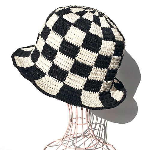 クロシェハット】BLACK×OFF ブロックチェック バケットハット クロシェハット】BLACK×OFF ブロックチェック バケットハット