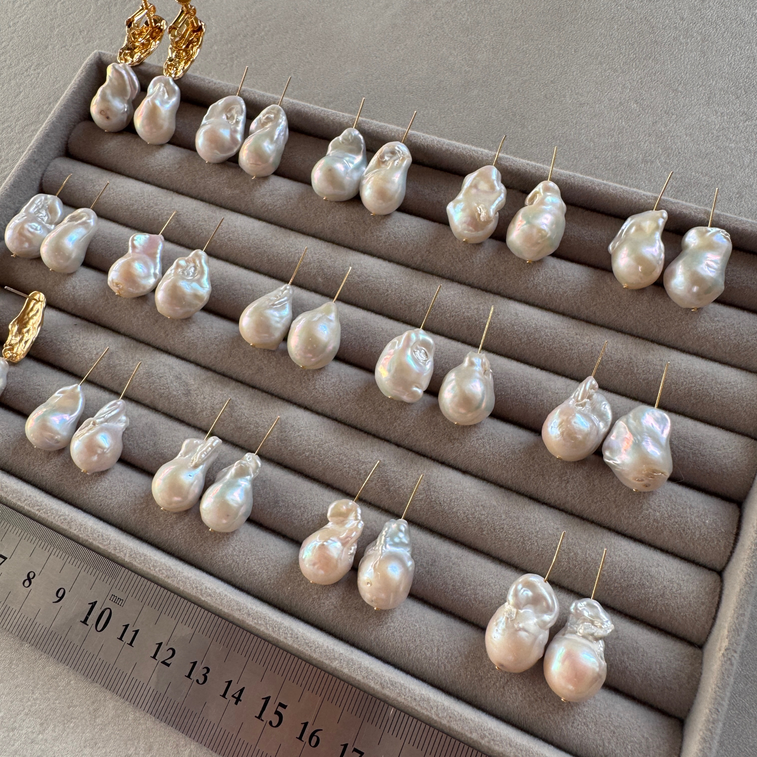 ［silver］バロックパール イヤリング ・ ピアス / 選べるパール／結婚式 / ウェディング / デイリー