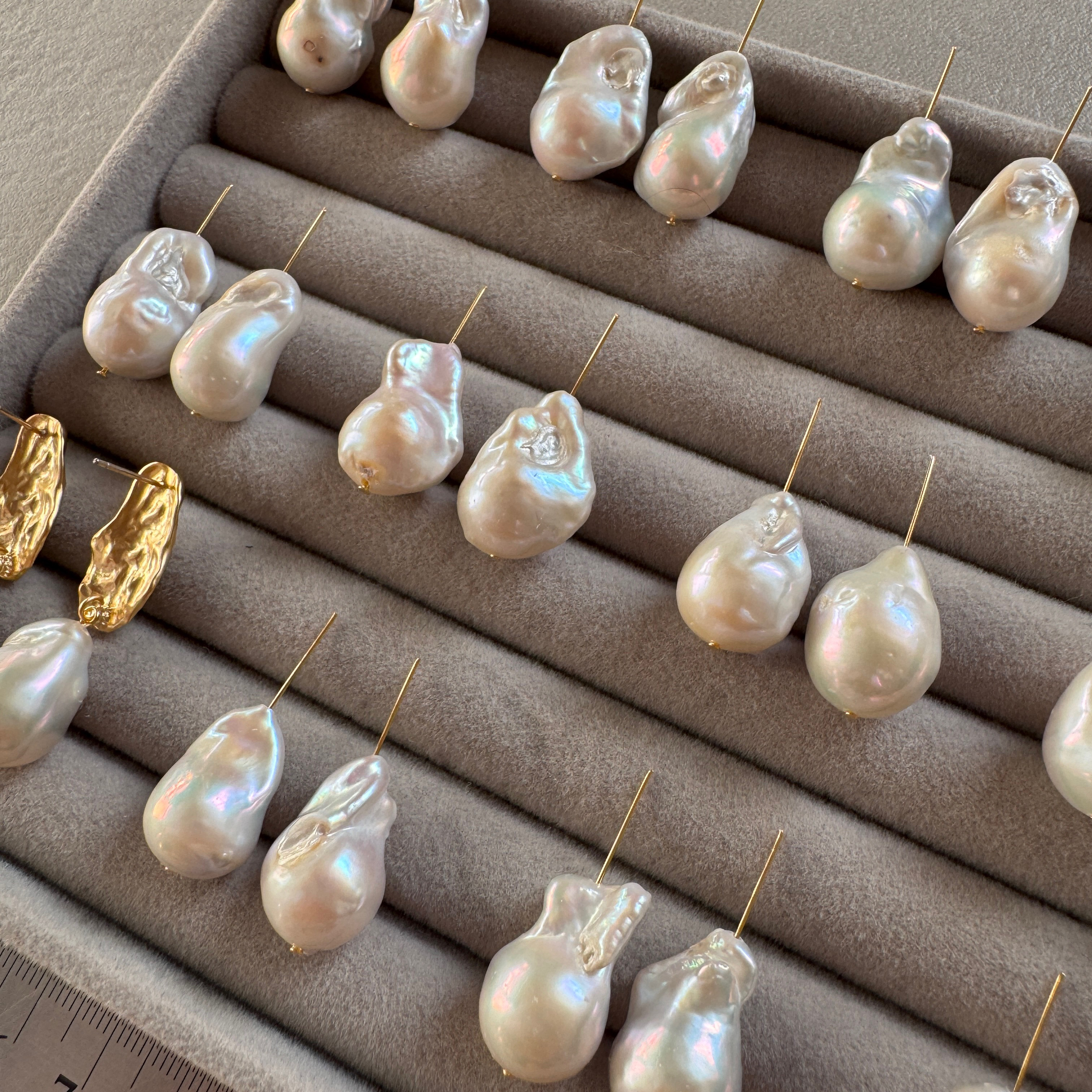 ［silver］バロックパール イヤリング ・ ピアス / 選べるパール／結婚式 / ウェディング / デイリー