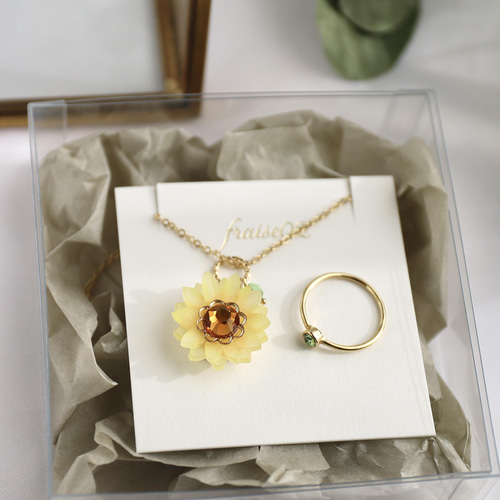 8月の誕生花×誕生石カラーネックレスとリングのセット（向日葵 