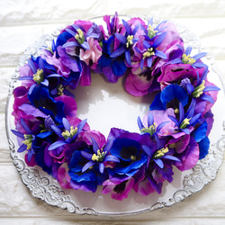 再販　パンジーのふわふわ花びらリース　紫　誕生日　結婚祝い　アーティフィシャルフラワー　パープル　プレゼント　新築祝い 1枚目の画像