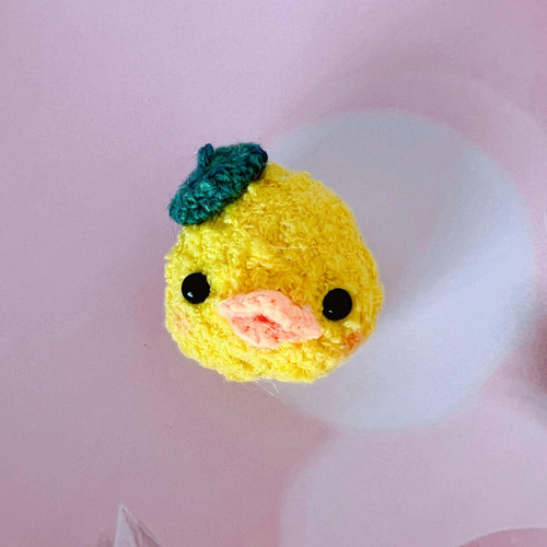 アヒルブローチ編みぐるみハンドメイド アクセサリー