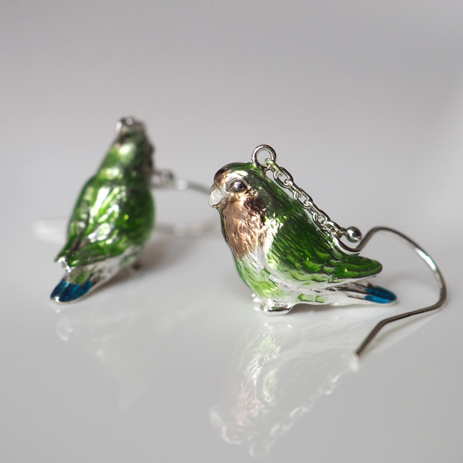 コザクラインコのピアスイヤリング 片耳