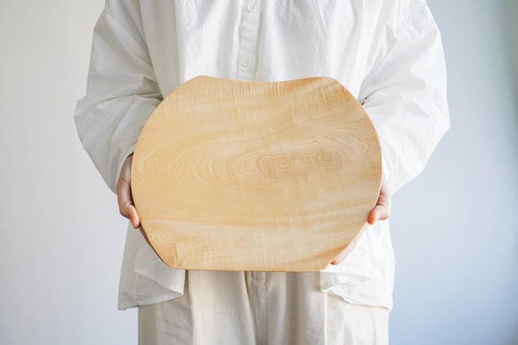 受注生産　会津の天然木「お皿プレート　大」トチの木 1枚目の画像