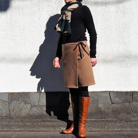 暖か便利グッズ　　ラムウールキャメルフリーサイズ　巻きスカート 5枚目の画像