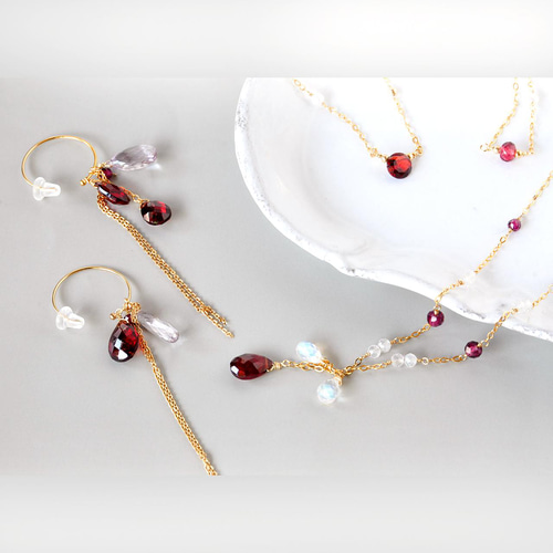 14kgf/1月バースストーンロードライトガーネットブレスレット