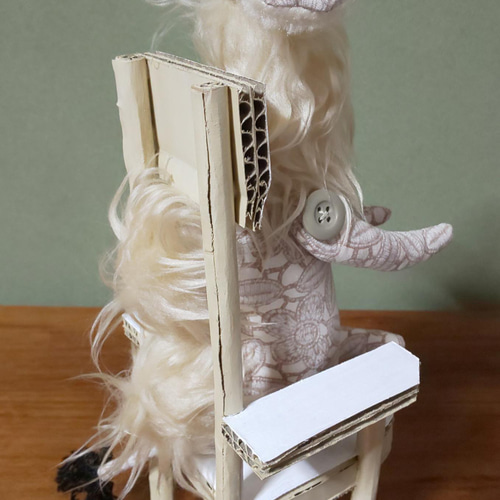 ラクダ【ぬいぐるみ、段ボール椅子付】 ぬいぐるみ motonori