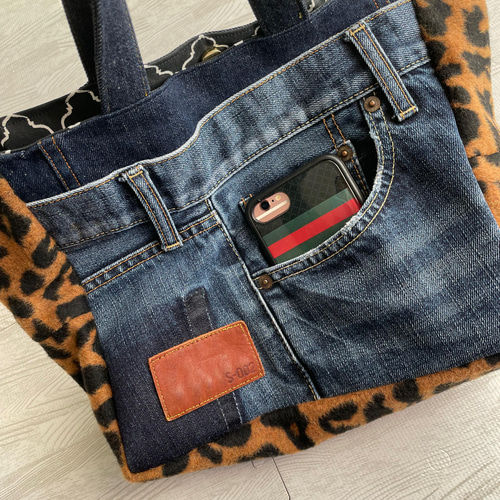 最安値級価格 NO.269 デニムリメイクバッグ リメイク品 ハンドメイド ヒョウ柄 トートバッグ