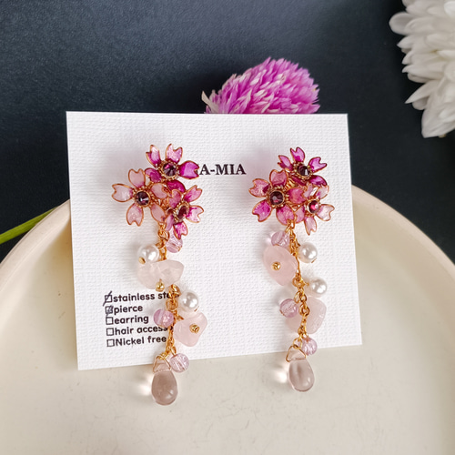 violet《 紫 》 春の花 桜 天然石（ローズクォーツ） 2way ピアス 