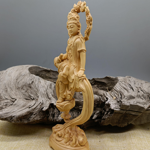 新作ウエア 木彫り 木製 僧侶？の像 約44cm （彫刻 新作 観音菩薩 下す 仏教 工芸品