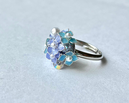 『momoria』 Flower KARNA リングハンドメイ ド指輪 trio bloom ring～ﾄﾘｵﾌﾞﾙｰﾑﾘﾝｸﾞ | flower／フラワー公式通販