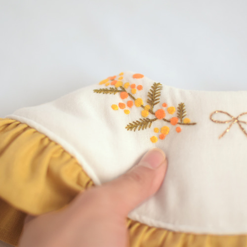 再販可能＊ふかふか刺繍スタイ＊おしゃぶりと♡＊