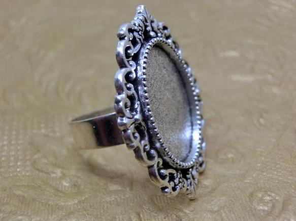 再販＜現品限り＞18×13mmカボション用　アンティーク調リング台　フリーサイズ(アンティークシルバー) 2枚目の画像