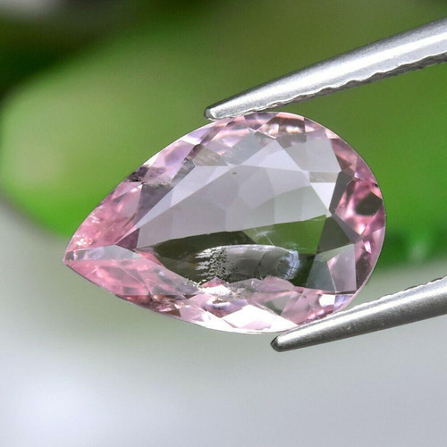 天然石 モルガナイト ルース 1.30ct 非加熱 マダガスカル産 優しい 