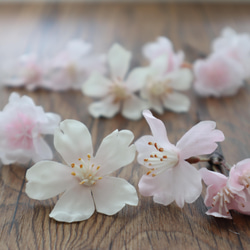 ヘッドドレス　桜　髪飾り　ヘアパーツ　ローポニー　ゴールド  結婚式　ウェディング　ブライダル　成人式　卒業式　 2枚目の画像