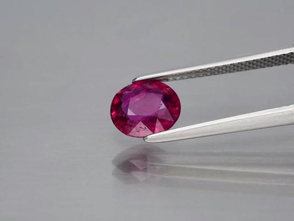 天然石 ルベライト トルマリン ルース 1.17ct モザンビーク／アフリカ産 非加熱　可愛らしいラウンドカット！ 4枚目の画像