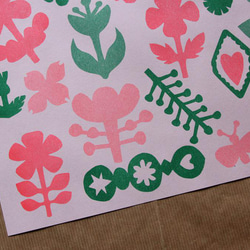 ＊複数ご注文で1枚サービス！＊A3ラッピングペーパー4枚　緑とピンクのお花 3枚目の画像