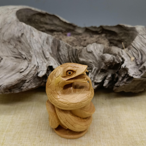 特上彫 置物 動物 へび 蛇 ヘビ 精密彫刻 柘植 木細工 高級天然ツゲ