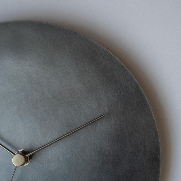 壁掛け時計−タイプ2/鉄　minimal clock <DISK-type2> / iron 6枚目の画像
