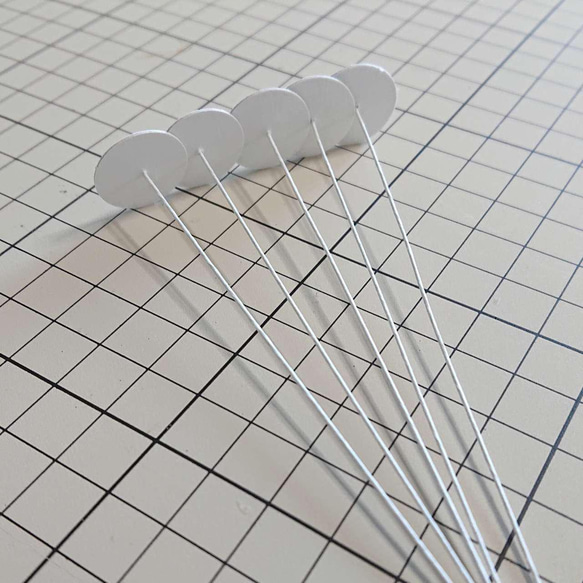 つまみ細工 おちりん【＃24 長さ約10-11cm】5本【18mm】ワイヤー付き花台紙 2枚目の画像