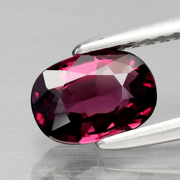 天然石 ロードライト ガーネット ルース 1.01ct 非加熱 マダガスカル産 綺麗なレッドの色味! 天然石 Shine-I-Stone|天然石ルース 通販|Creema(クリーマ) 13249134 天然石 ロードライト ガーネット ルース 1.01ct 非加熱 マダガスカル産 綺麗なレッドの色味! 天然石 Shine-I-Stone|天然石ルース 通販|Creema(クリーマ) 13249134