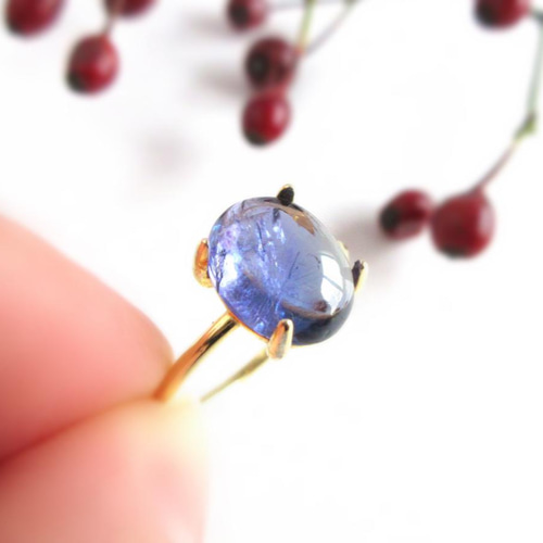 一点もの】発色美10×8mm「バイカラータンザナイト」カボションリング 