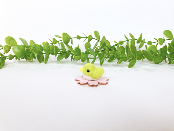 ぷくぷく豆鳥　Ｅ　黄緑　羊毛フェルト　置物 2枚目の画像