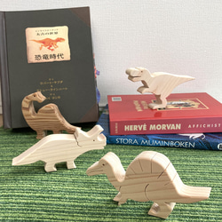 恐竜の木のおもちゃ　トリケラトプス 2枚目の画像