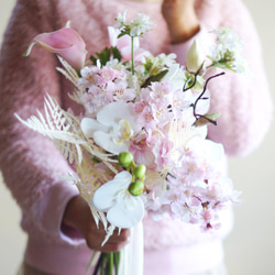【２点セット】桜とスイートピーとマグノリア 春のウェディングブーケ・ブトニア 3枚目の画像