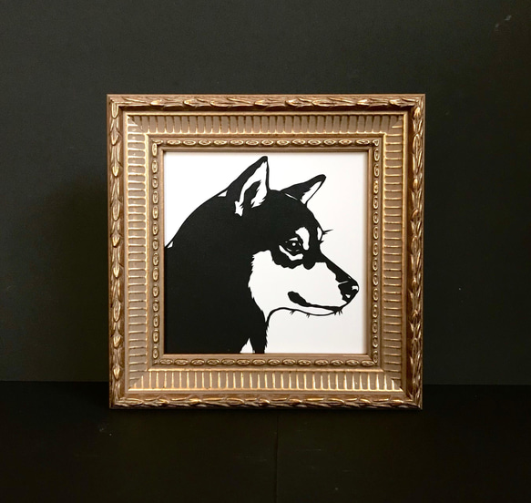 遠くを見つめる黒柴犬　〈ミニ額縁付き作品〉 1枚目の画像