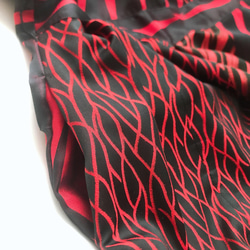 着物でパッチワークロングワンピース たっぷりフレアスカート 赤黒 M〜LL 着物リメイク 衣装 ドレス（B115） 12枚目の画像