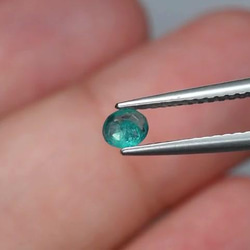 天然石 グランディディエライト ルース 0.14ct マダガスカル／アフリカ産 非加熱　華奢で可愛らしい小粒感！ 7枚目の画像