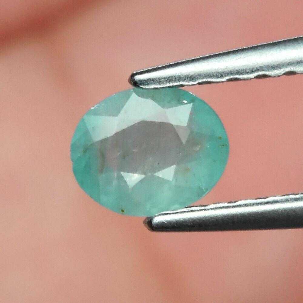 天然石 グランディディエライト ルース 0.25ct マダガスカル／アフリカ 
