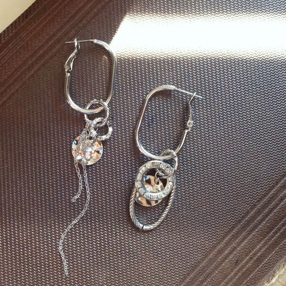 vintage silver hoop＆crystal アシメ 3枚目の画像