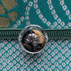 高貴なオニキス＆スモーキークオーツビーズの飾り櫛とビンテージ素材の帯留めのセット「覚醒」 9枚目の画像