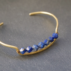 brass x stone「lapis lazuli」真鍮バングル　天然石　誕生石 1枚目の画像