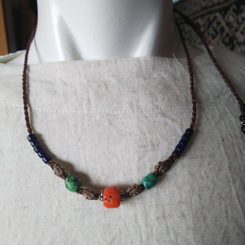 オールドコーラル＆チベタンターコイズマクラメネックレス【N006  