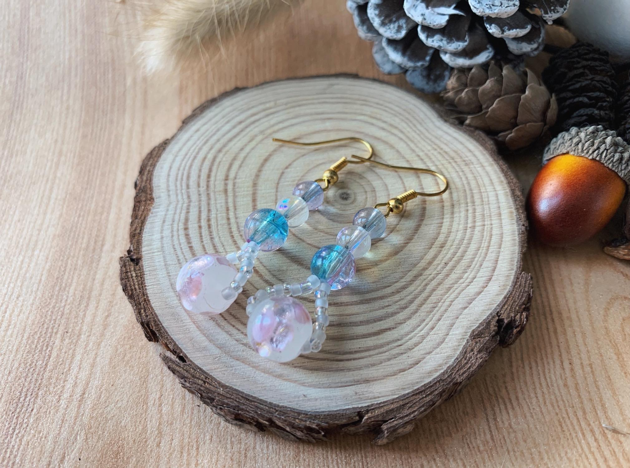 HMクリップイヤリングゴールドメンダコガラスビーズ