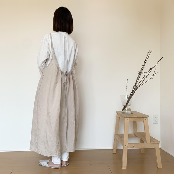 ふんわり軽やかエプロンワンピース♪リネンを使ったシンプルな ふんわり軽やかエプロンワンピース♪リネンを使ったシンプルな