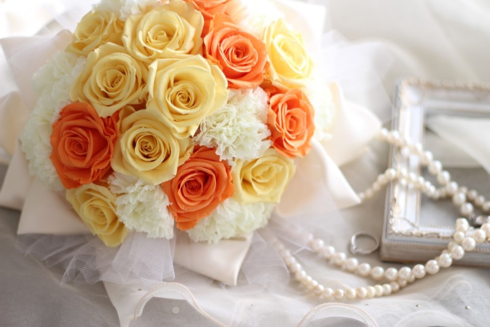 お色が選べるセミオーダー《受注生産品》　プリザーブドラウンドブーケ（ブートニア付き）ブライダルブーケ