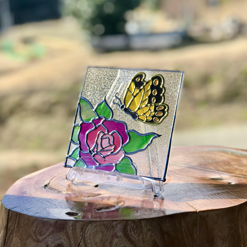☆ステンドグラス風の飾り盾『花と蝶々』☆グラスアート その他