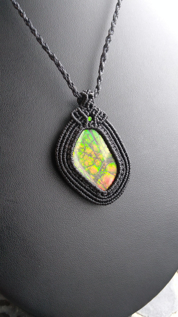 アンモライトのマクラメペンダント[PEN-836] ネックレス・ペンダント