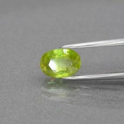 天然石 スフェーン ルース 1.28ct 非加熱 マダガスカル産　 虹が煌めくグリーン・イエローカラー！ 8枚目の画像