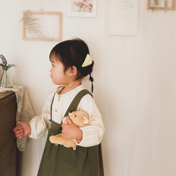 ミモザのくるみ刺繍パッチンピン ❀　入園式　卒園式　入学式　母の日　プレゼント　ヘアクリップ 2枚目の画像