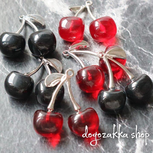 【昭和レトロ◦激レア】アクセサリー◦パーツ　レッド 3d29a9a8dbfedbc4ff1fa9c879dd4c