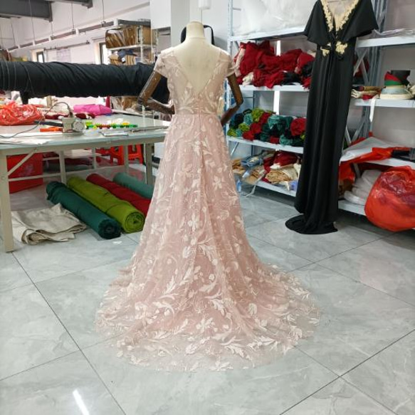 ウエディングドレス 二次会ドレス 3D立体レース刺繍 前撮り 花嫁  ピンク 2枚目の画像