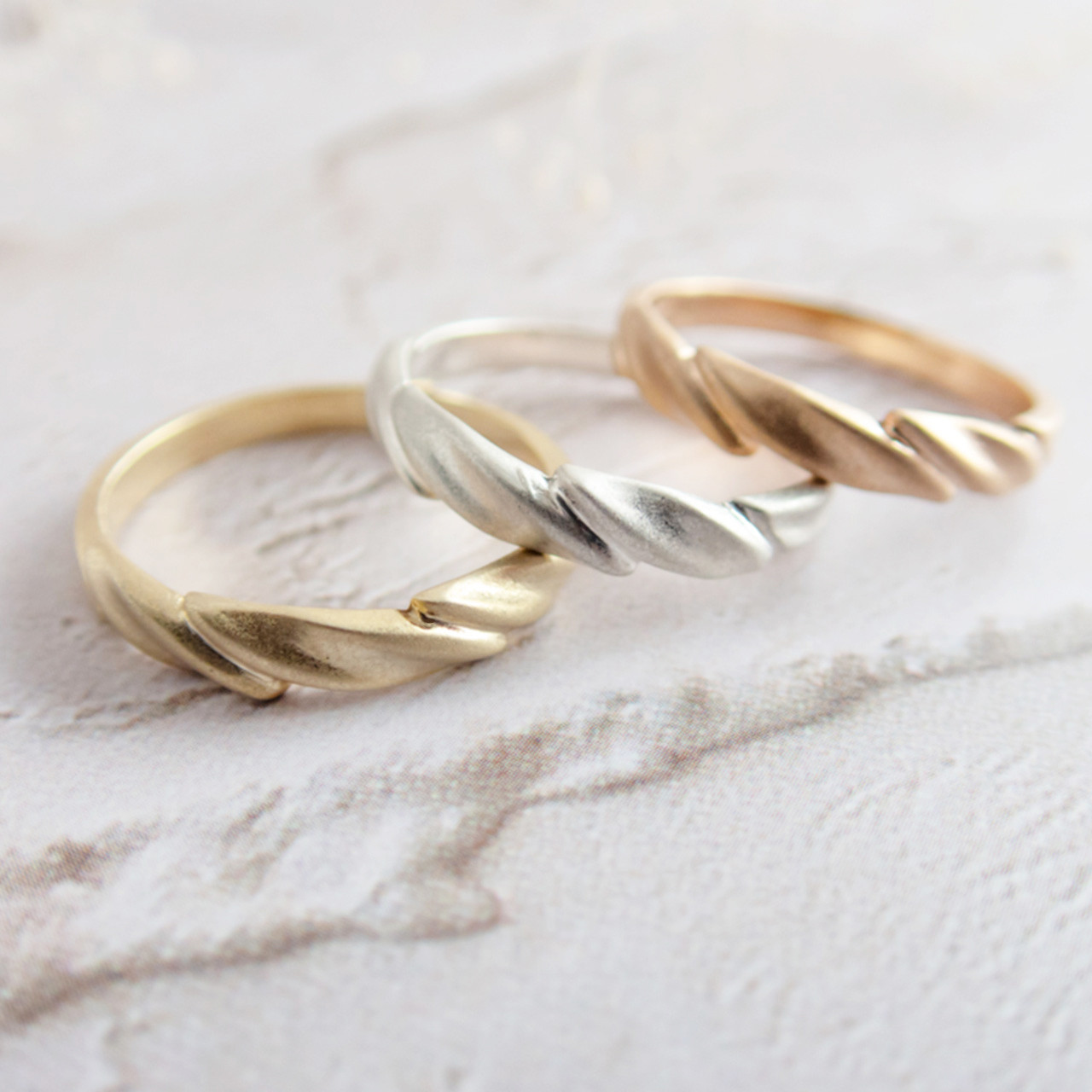 Twist Ring｜やわらかなツイストシルバーリング Silver925 ピンキー対応 　シルバー指輪　刻印　S1