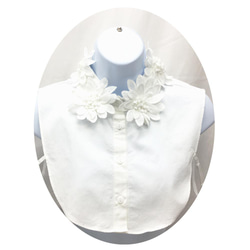 ペトラ【PETRA】付け襟　付けカラー　立体フラワーつけ襟　ホワイトフラワーつけ襟 2枚目の画像